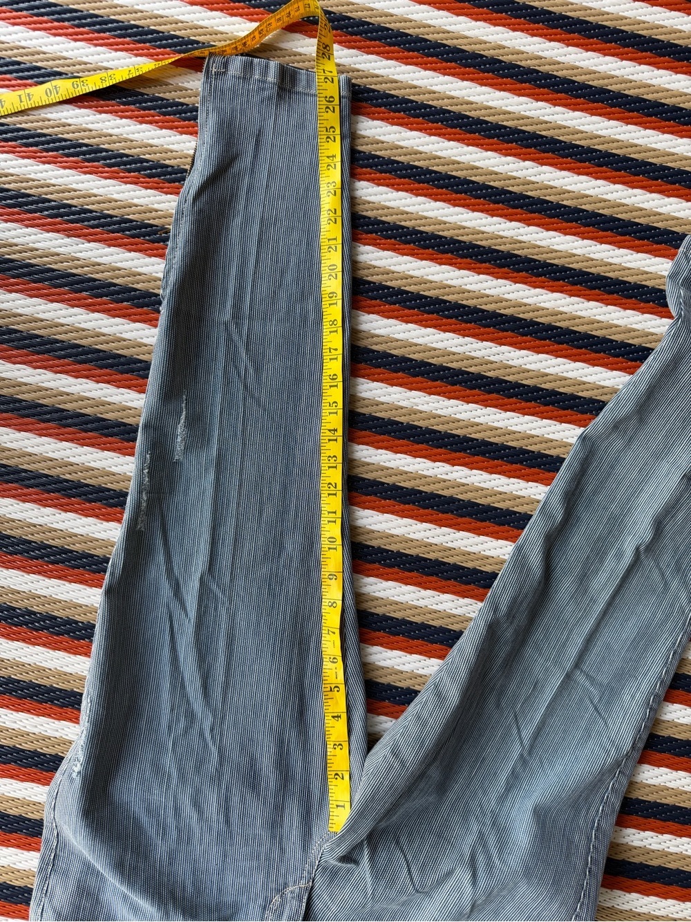 Joe's Jeans Light Blue Ankle Zip Hem Cropped Jeans - Picture 6 of 7